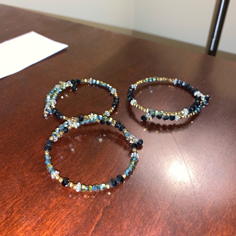 Stretchy Stackable Bracelets - Picture 3 of 5